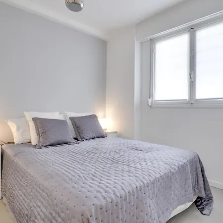 Apartment Beautiful, Cosy, Quiet Flat With Terrace - *