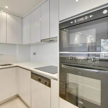 Beautiful, Cosy, Quiet Flat With Terrace - Apartment